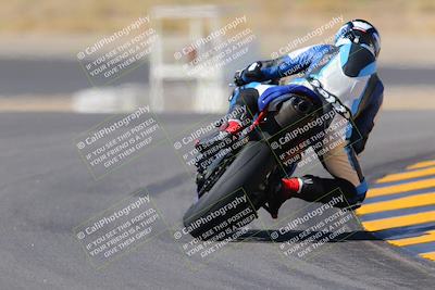 media/Oct-08-2022-SoCal Trackdays (Sat) [[1fc3beec89]]/Turn 11 Backside (1145am)/